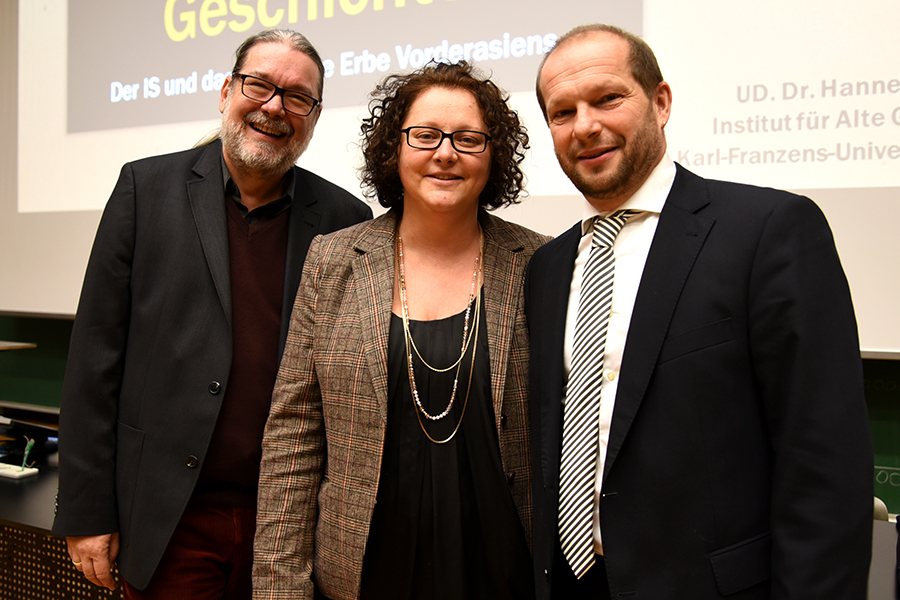 Altorientalist Hannes Galter, Andrea Penz (7. fakultät) und Moderator Johannes Gießauf (v.l.) Foto. Uni Graz/Schweiger 