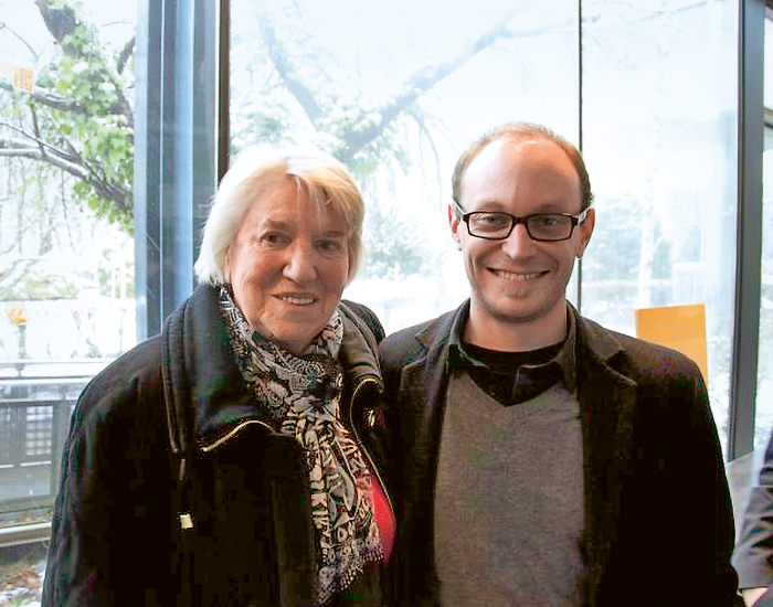 Ein junger Student mit einer älteren Frau ©beigestellt
