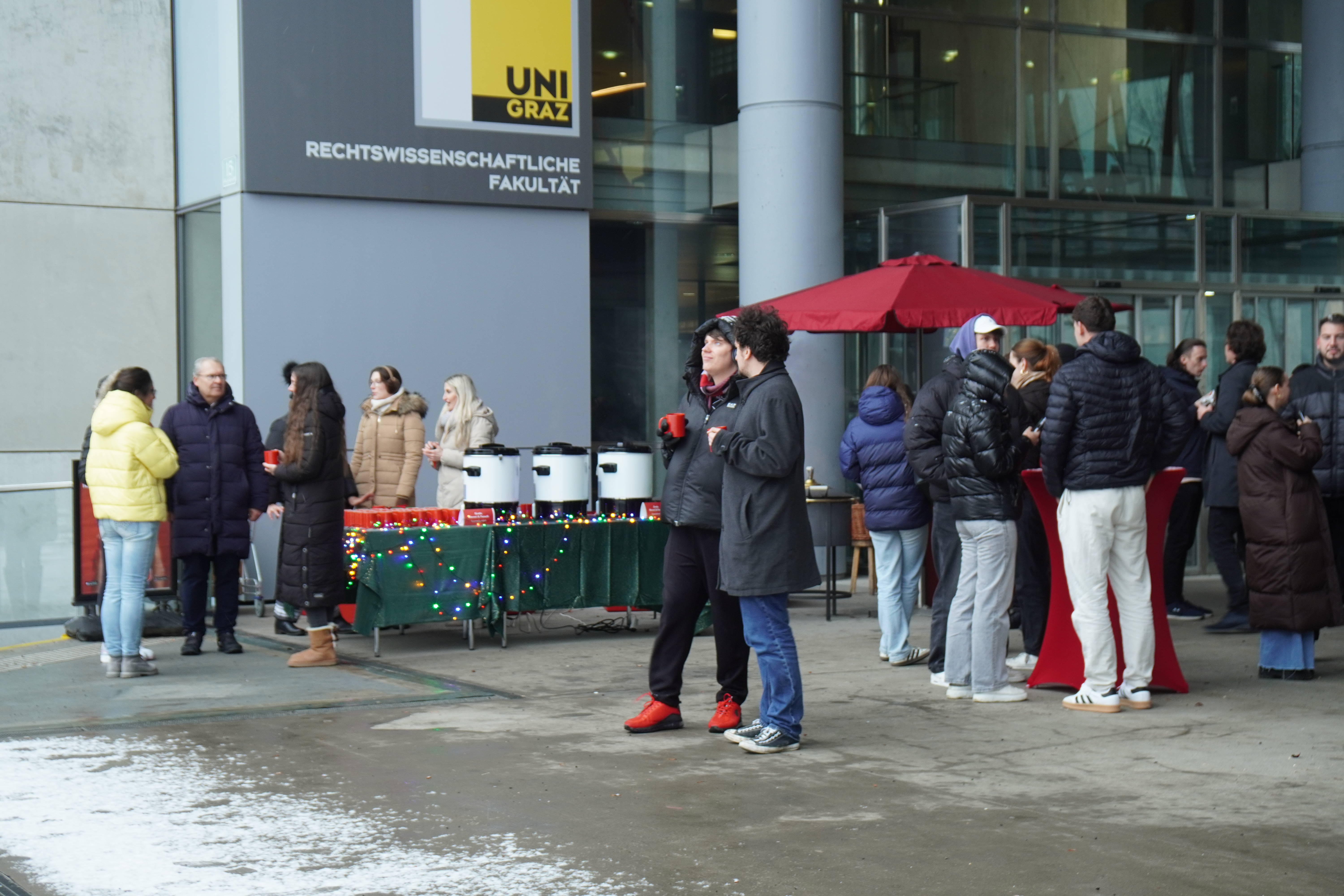 REWI Punsch- und Maronistand 2024 