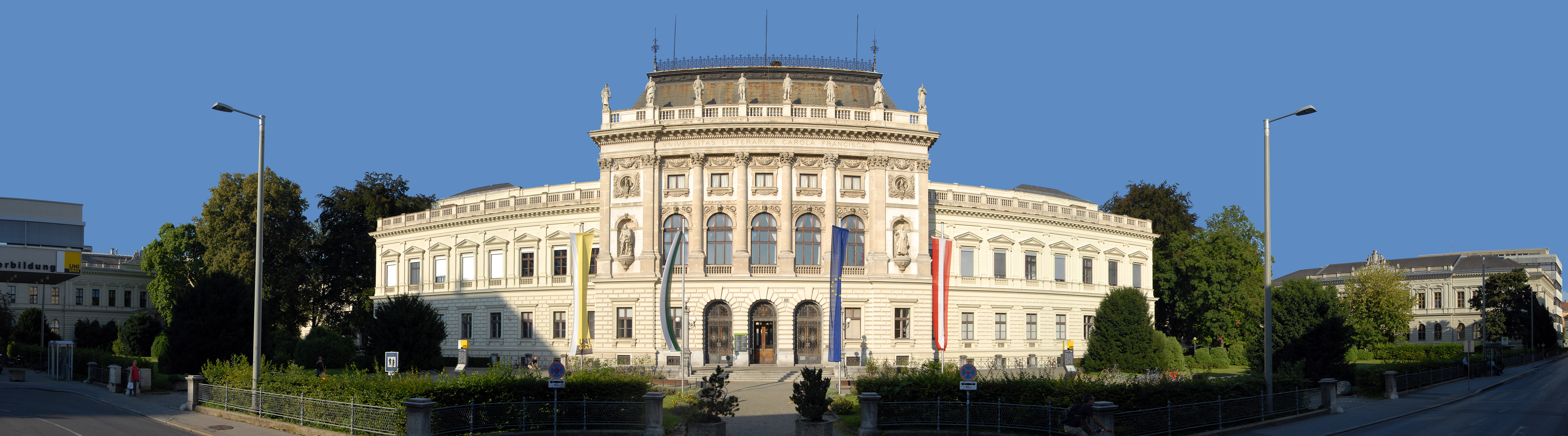 Hauptgebaeude der Uni Graz (Panorama-Aufnahme) ©cp-pictures