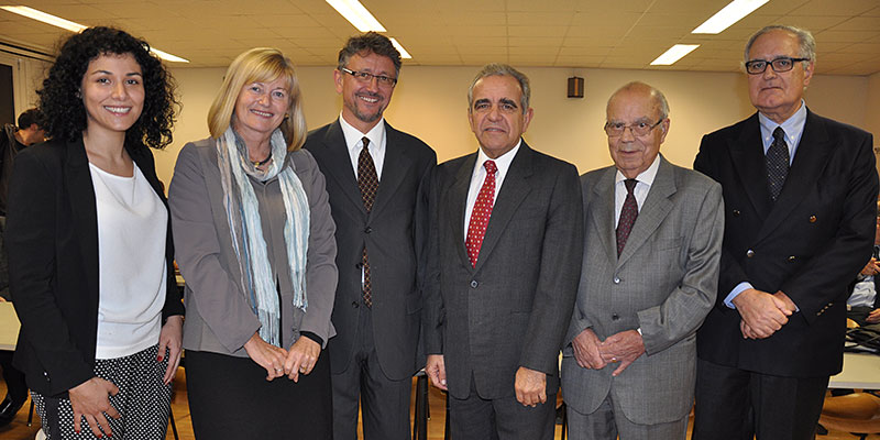 V.l.: Isabel Azevedo, Leiterin des Zentrums für Portugiesische Sprache, Rektorin Christa Neuper, Martin Hummel, Leiter des Instituts für Romanistik, Botschafter Pedro Moitinho de Almeida, Palma Caetano, in den Anfängen Lektor für Portugiesisch in Graz 