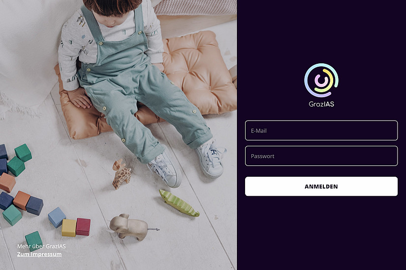 Startseite der GrazIAS-App: links ist ein Bild von einem Kind zu sehen, rechts davon ein Loginformular.