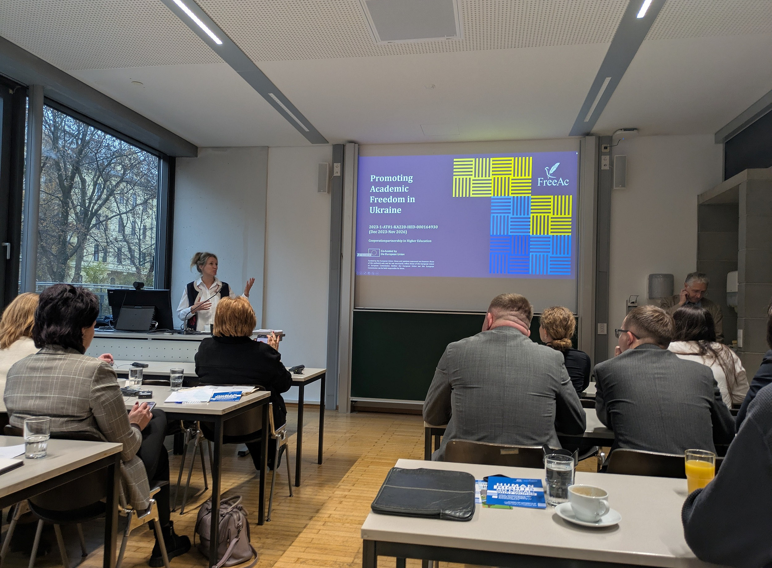 Ukraine Study Group in Graz, Heschl presents 