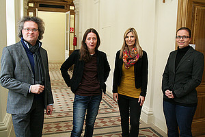 Die Vortragenden Stephan Moebius, Angela Pilch-Ortega und Eva Klein mit der Leiterin des Lehr- und Studienservices an der Uni Graz, Alexandra Dorfer