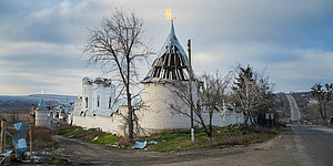 Beschädigte ukrainische Kirche nach der russischen Invasion 2022
