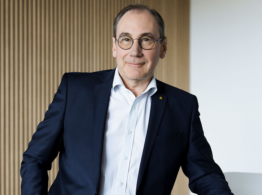 Portrait von Martin Schaller, Generaldirektor Raiffeisen-Landesbank Steiermark 