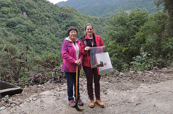 Pia Raab mit Hong Liang, Profesorin von der Peking University. Foto: Raab