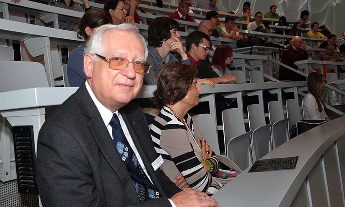 Prof. Helmut O. Rucker eröffnete am 4. September 2014 Graz in Space