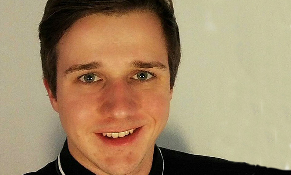 Gabriel Malli beschäftigt sich im Graduiertenkolleg „Resonante Weltbeziehungen“ mit der Verschleierung in „YouTube“-Videos. Foto: Malli 