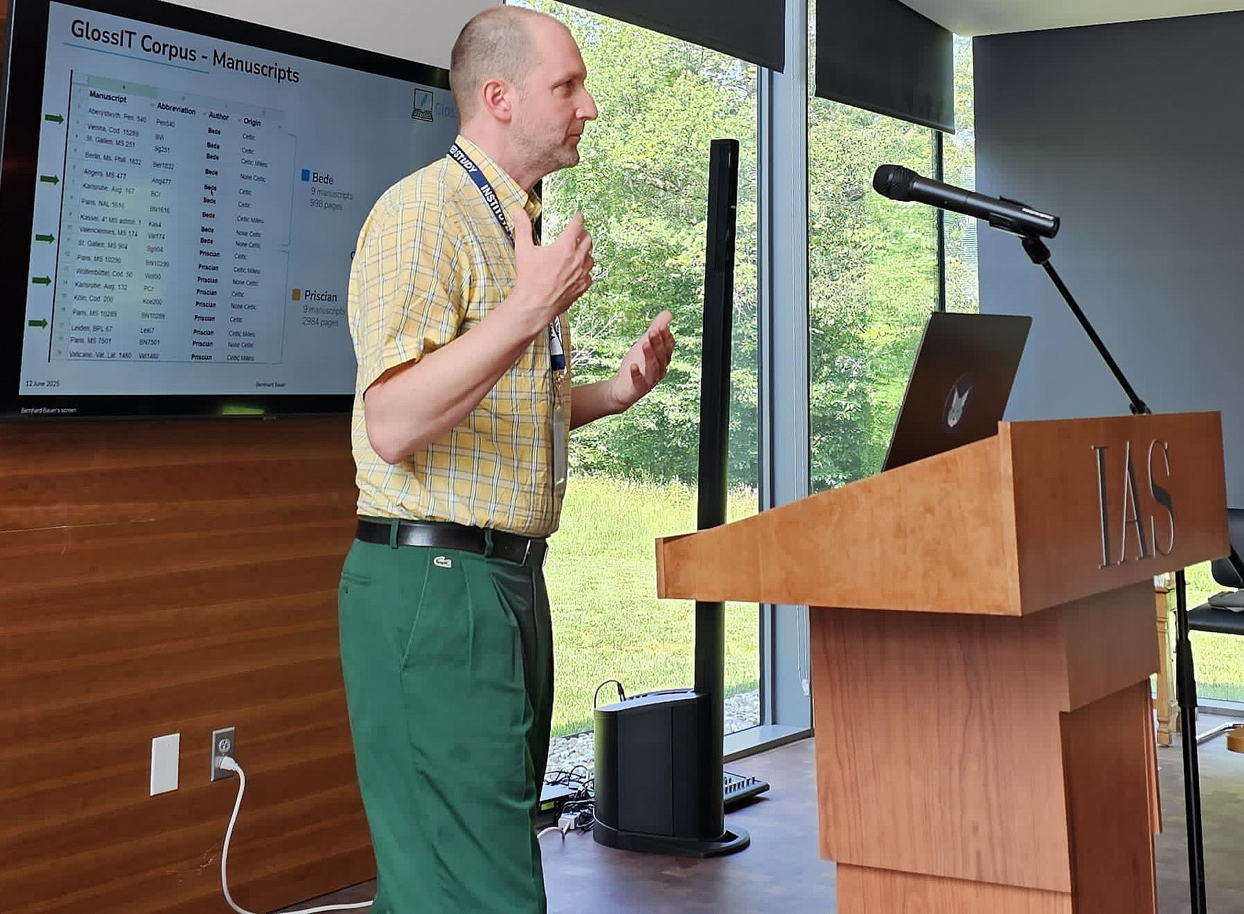 Bernhard Bauer presenting at IAS ©Jan Odstrčilík