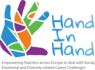 Logo Hand in Hand: bunt bemalte Hand und Schriftzug