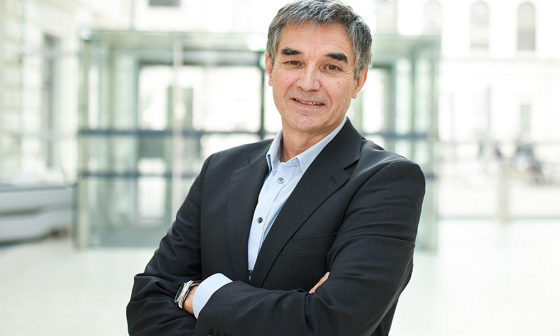 Der neue Forschungs-Vizerektor der Uni Graz, Joachim Reidl (Foto: Uni Graz/Tzivanopoulos)