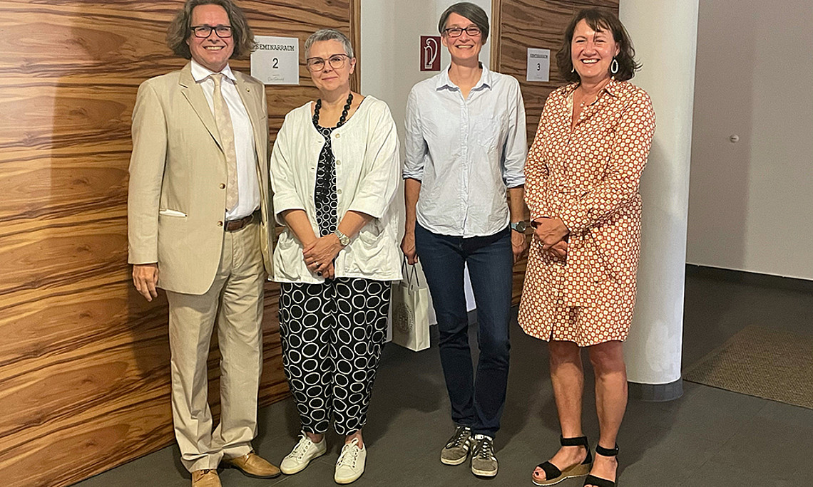 Rektor Martin Polaschek, Renate Dworczak Sonderbeauftragte des Rektorats für Gleichstellung hinsichtlich Gender und Diversität, Astrophysikerin Manuela Temmer und Organisationsentwicklerin Sabine Pelzmann (v. l.) Fotos: Uni Graz/Koordinationsstelle für Geschlechterstudien und Gleichstellung