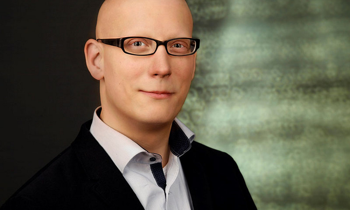 Chemiker Adrian Daniel Boese forscht in den nächsten vier Monaten am Weizmann-Institut in Israel an neuen Berechnungsmethoden von Molekülen. Foto: Furgler.