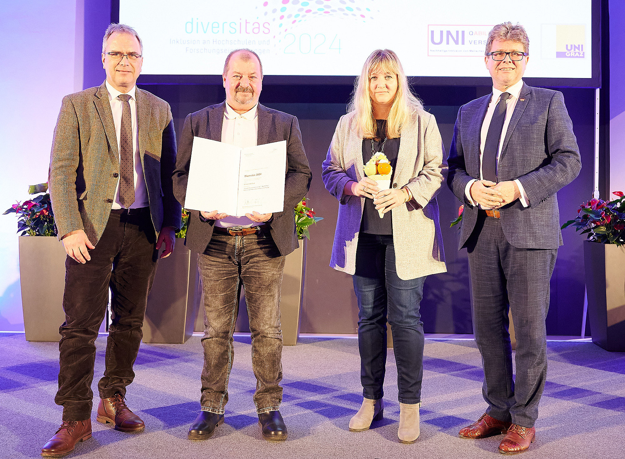 Peter Riedler, Alois Pranger, Lydia Kurz-Frieß, Martin Polaschek bei der Verleihung des Diversitas-Preises ©BMBWF/Sabine Klimpt