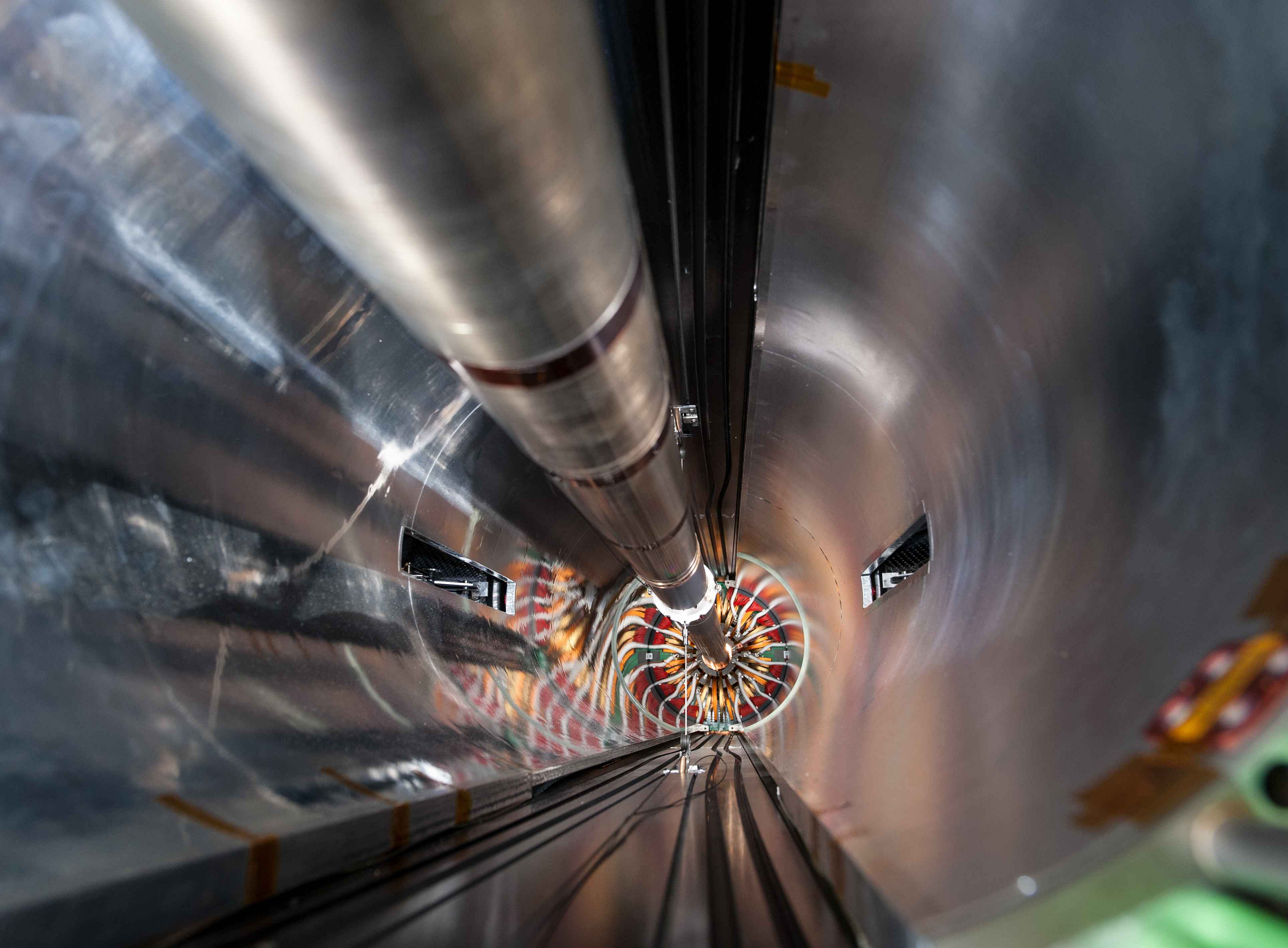  P21_CERN – Strahlrohr im mittleren Bereich des CMS-Detektors ©Michael Hoch (CERN)