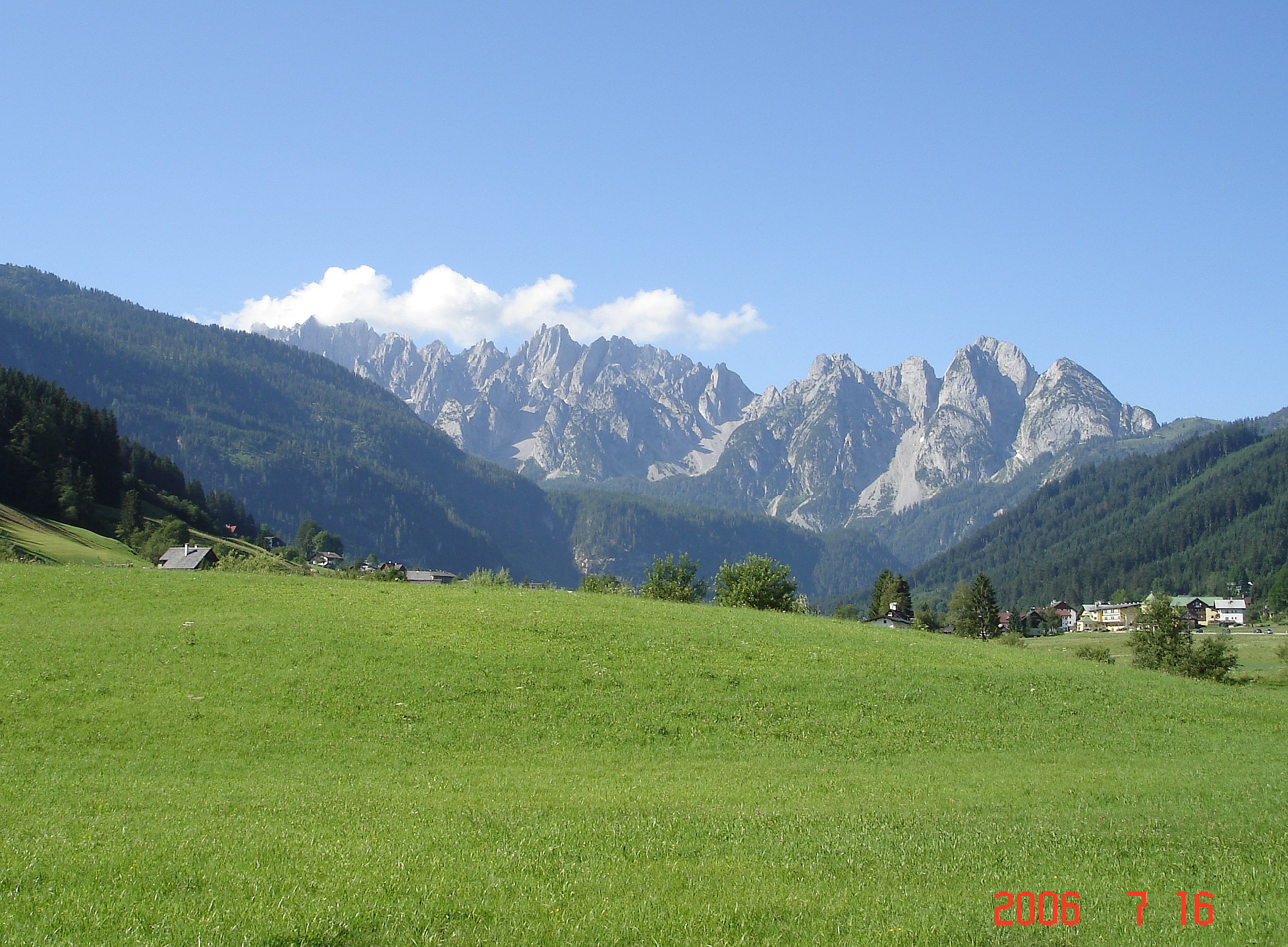 Panorama Berge und Wiese ©Eva Schellnast