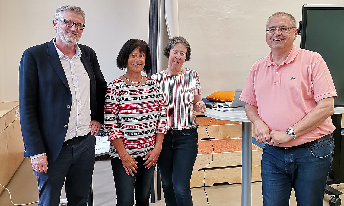Dr. Rupert Corazza und das FZIB-Leitungsteam beim besuch der Diversitätsmanager*innen, Foto Copyright Silvia Kopp-Sixt