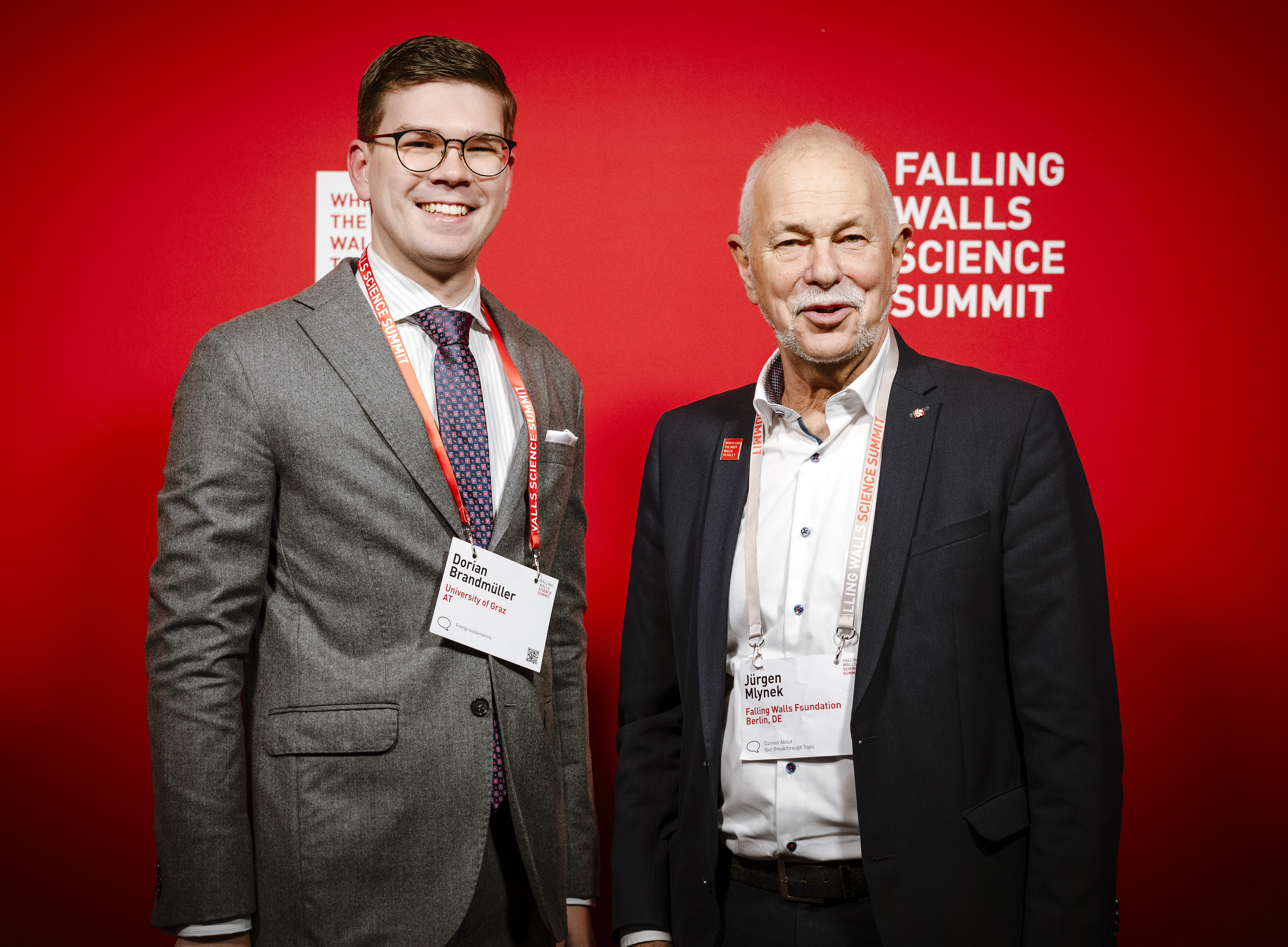 Dorian Brandmüller (links), Jürgen Mlynek (rechts, Kuratoriumsvorsitzender der Falling Walls Foundation) - Bild: Offizielle Pressebilder des Falling Walls Science Summits 2024 ©Sebastian Rau/photothek.de