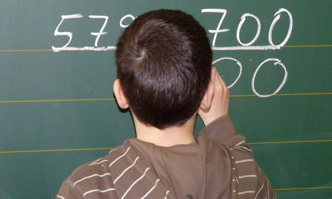 Schwierigkeiten mit Zahlen? PsychologInnen der Uni Graz erforschen die Ursachen dafür. Foto: Dieter Schütz / pixelio.de