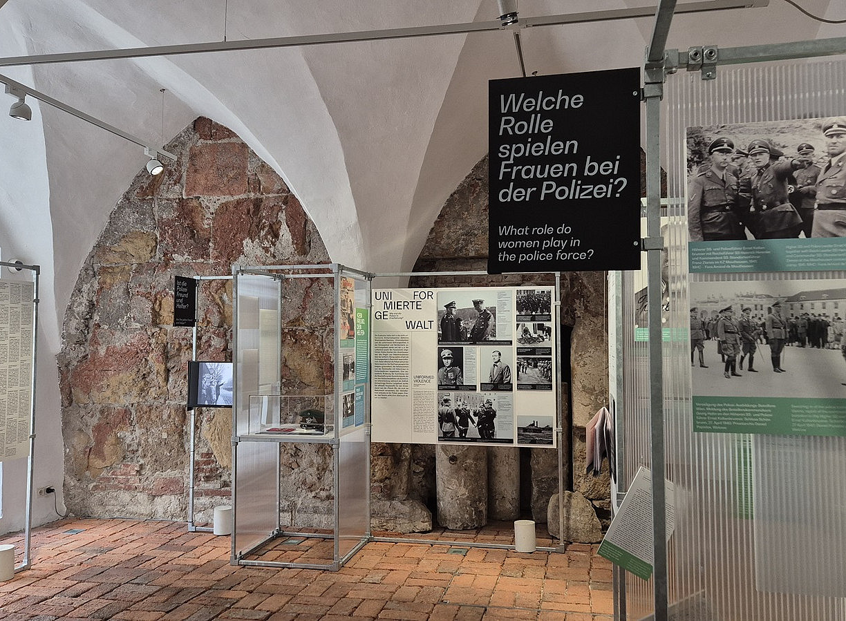 Ausstellung Hitlers Exekutive 