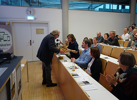 photo present ©Maria Niedermayr