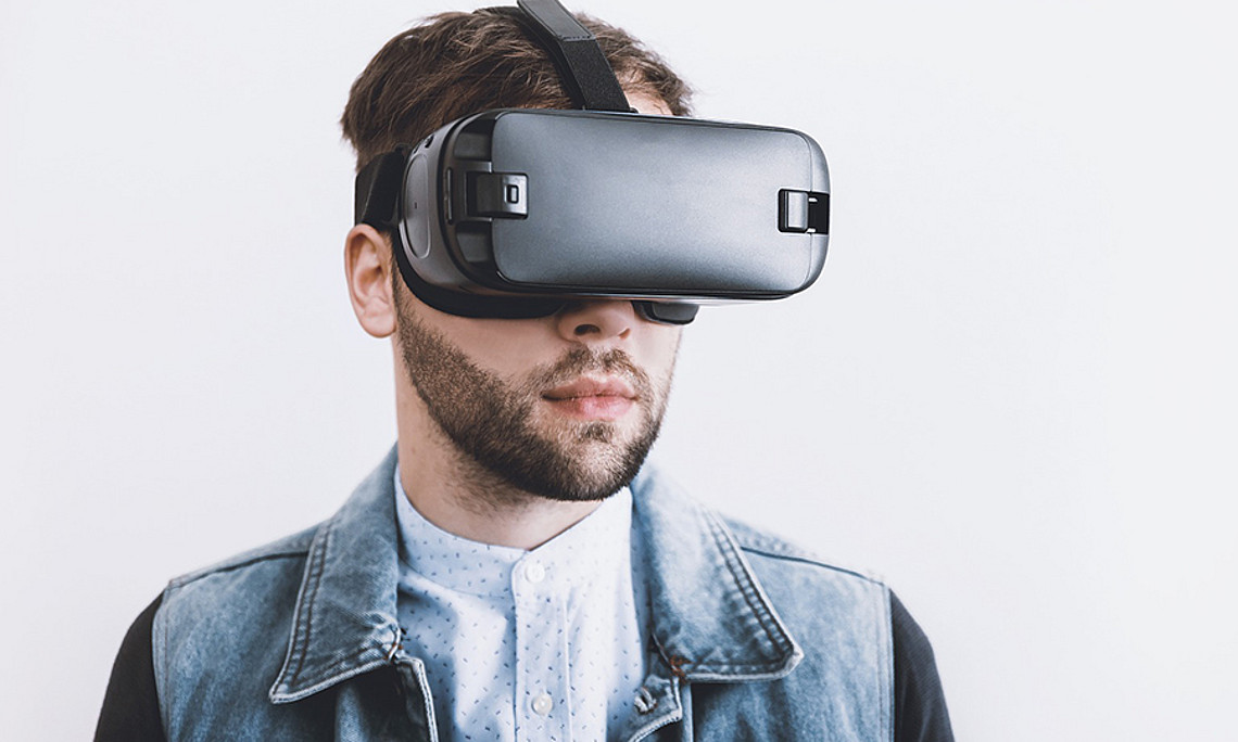 Mit einer VR-Brille kann Lernen zum Erlebnis werden. Foto: pixabay