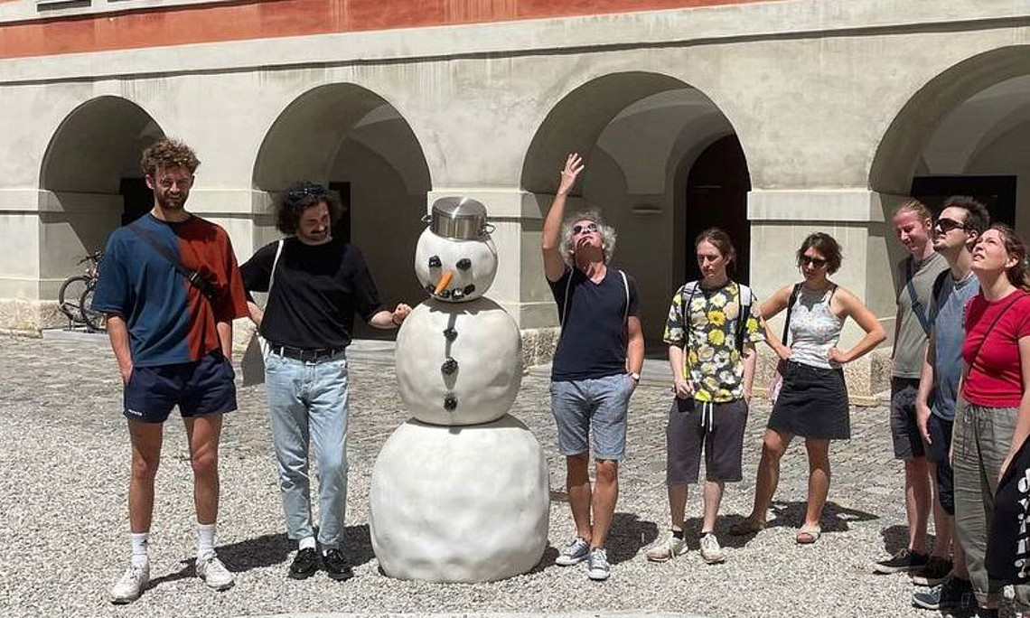 Die Studierenden entdecken Graz, hier das berühmte Priesterseminar. Foto: Jan Kohler