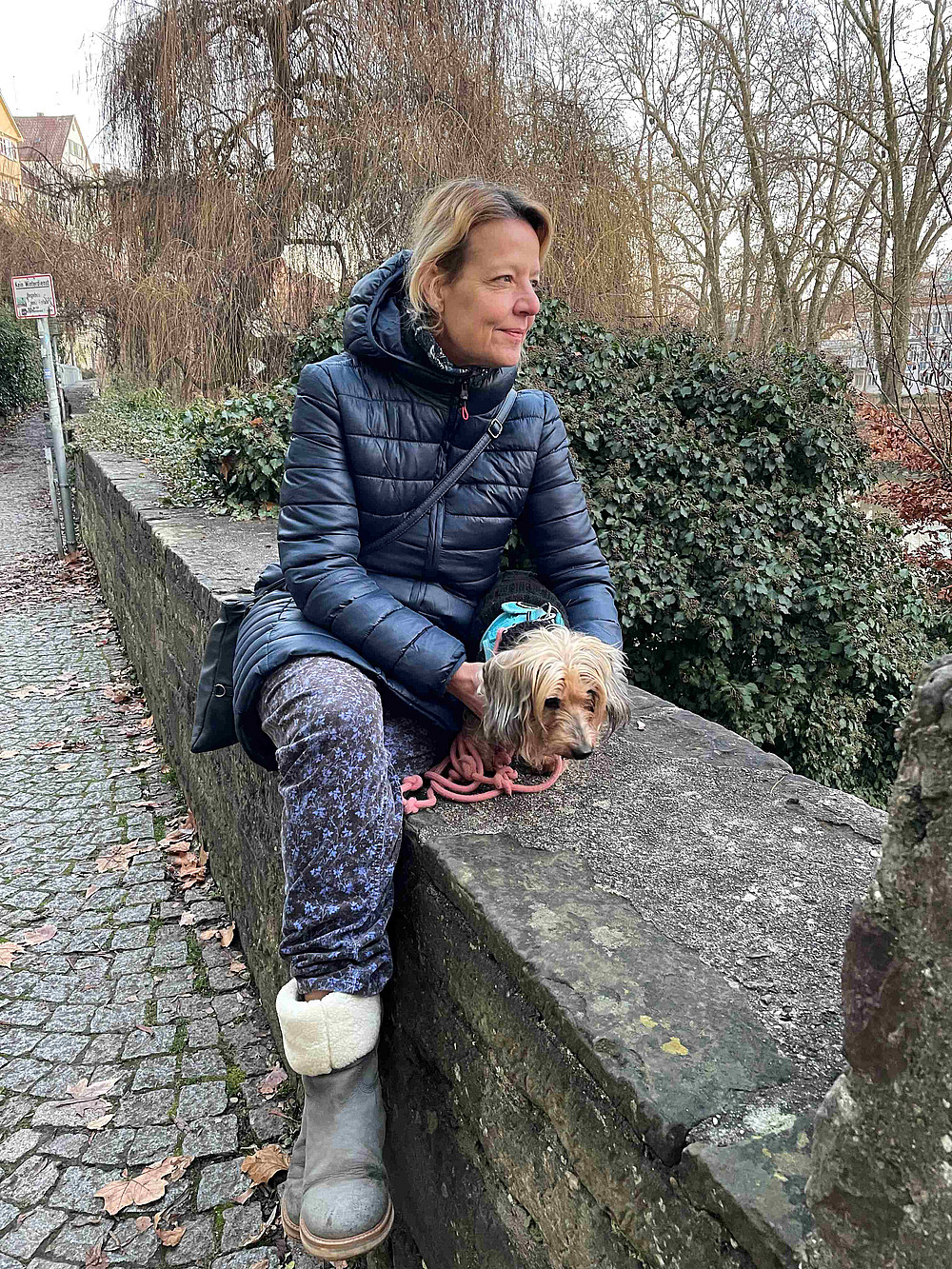 Woman with dog ©Claudia Luchetti