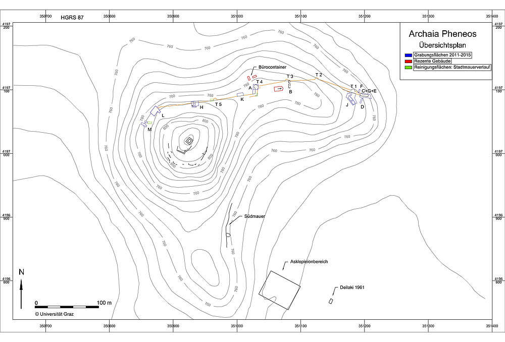 Hügel von Pheneos mit Kartierung der Grabungsschnitte 2011-2015 ©Institut für Antike - Pheneos