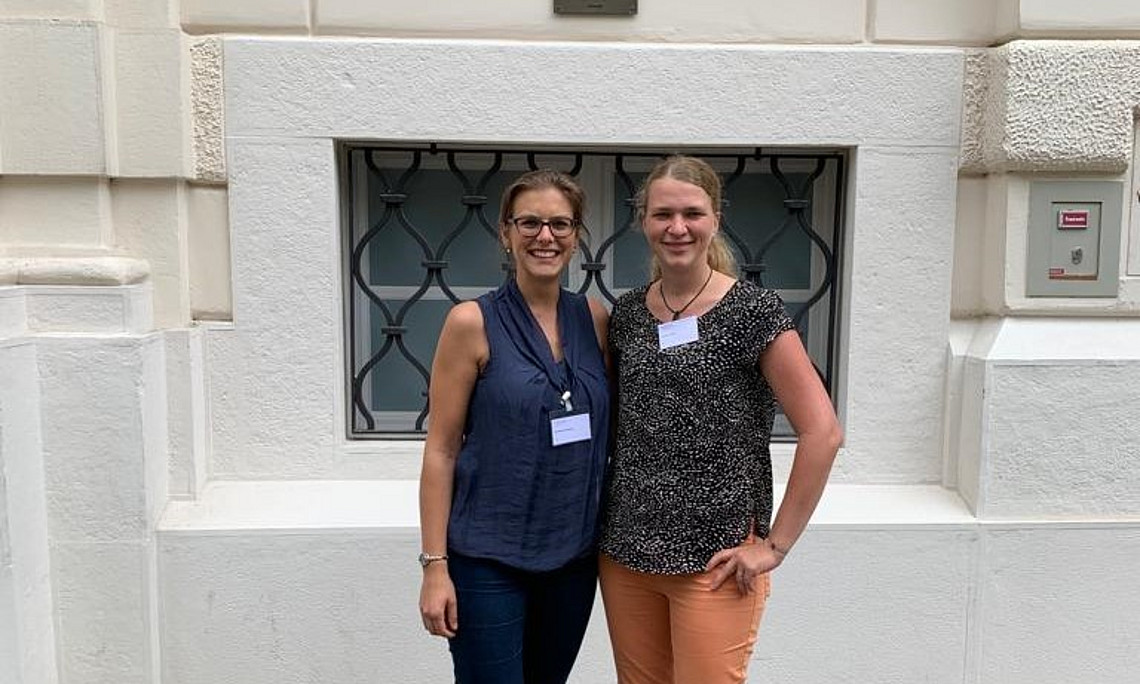 FZIB Forscherinnen Susanne Seifert und Konstanze Edtstadler in der Schulbuchkommission BMBWF; Copyright Susannne Seifert, Uni Graz