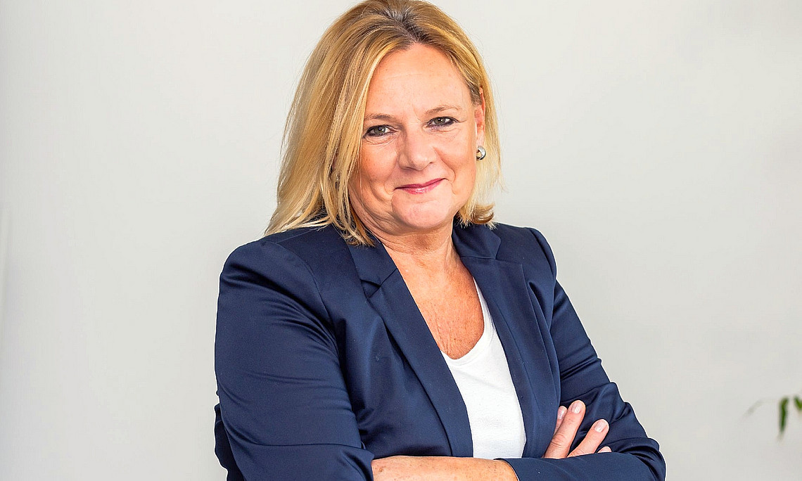 Porträtbild zeigt Susanne Prisching