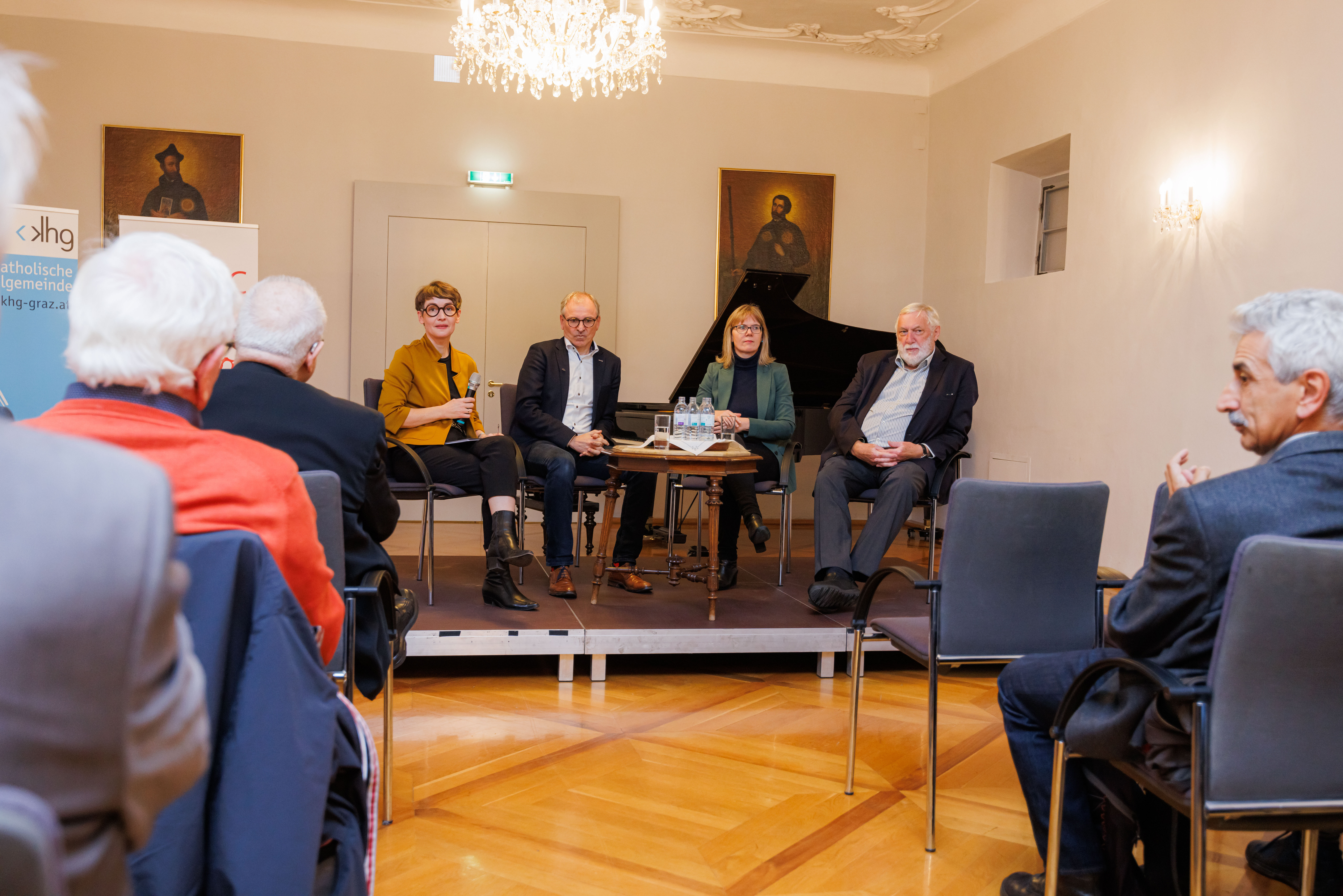 Podium der KHG-Diskussion ©Sonntagsblatt/Gerd Neuhold