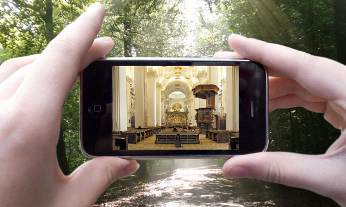 Pilgern 2.0: Das Smartphone hat auch den Wallfahrts-Tourismus erreicht. WissenschafterInnen der Uni Graz untersuchen dieses Phänomen. Foto: Pilgrimage Europe SI-