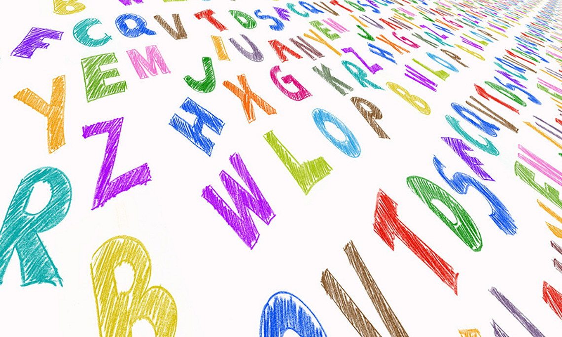 Verstehen statt Buchstaben-Wirrwarr: treffpunkt sprachen bietet Fremdsprachenkurse für alle Interessierten. Foto: Pixabay