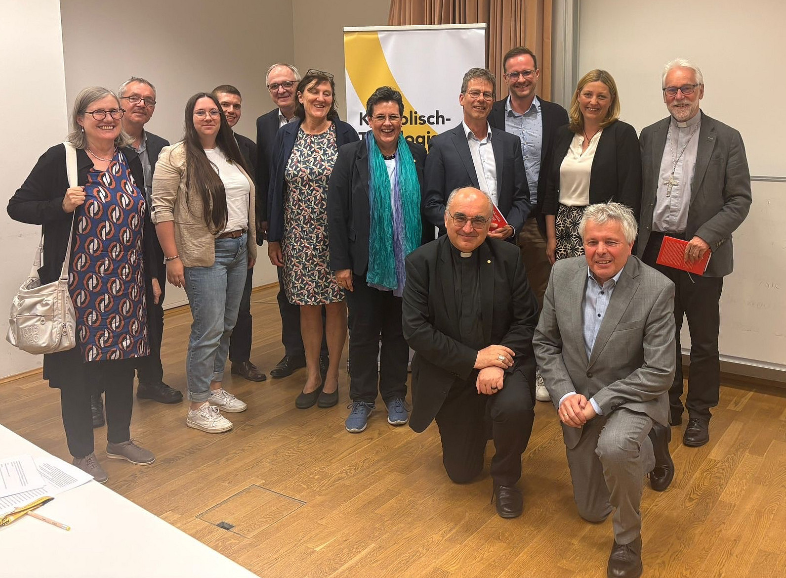 Gruppenbild Treffen mit Diözesen 