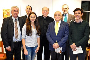 Clemens Koja, Jürgen Pirker, Schülerin Katja Wrolich (BG für Slowenen), Alois Schwarz, Joseph Marko, Martin Pandel, Bildungsreferent des Bildungshauses Sodalitas und Schüler Lukas Krassnitzer (BG Tanzenberg), Foto: Gotthard