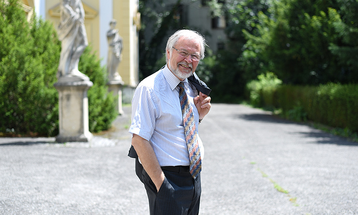 Wolfgang Benedek beendet heuer seine akademische Laufbahn. Fotos: Uni Graz/Tzivanopoulos, Schweiger
