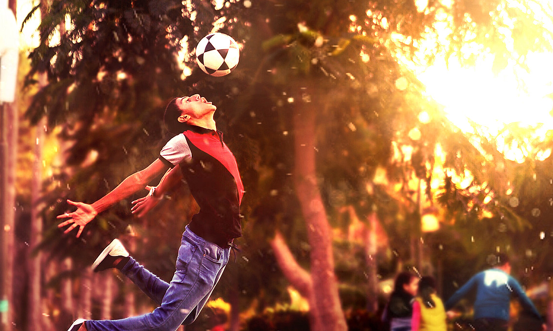Fußball, Junge; Ball
