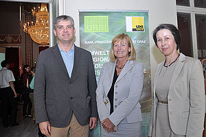 Eröffneten den siebenten Urbi-Tag: Rektorin Christa Neuper (Mitte) und Urbi-Dekanin Barbara Gasteiger-Klicpera mit Vizedekan Rupert Baumgartner. Alle Fotos: Uni Graz/Kastrun. 