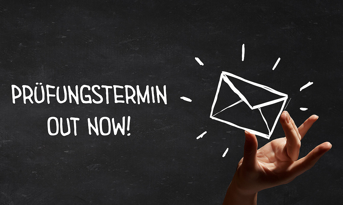 Bild mit E-Mail und Schrift