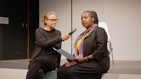 Gespräch Bühne ©Constantin Lederer