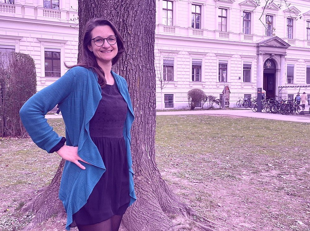 Barbara Weißenbacher am Uni Campus ©B. Kluger