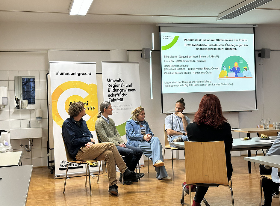 Die Diskutant:innen des Podiums ©Mateja Marsel