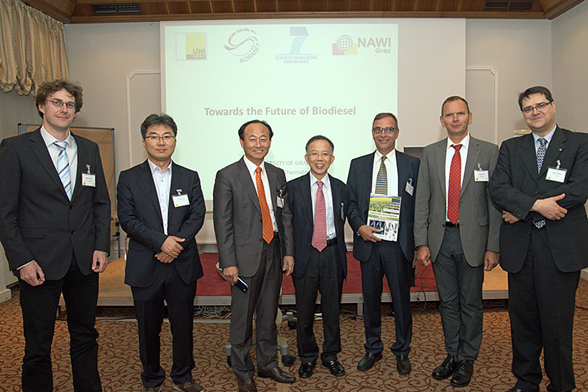 Erforschen als internationale Partner federführend die Zukunft des Biodiesel: Olaf Schröder, Deog-Keun Kim, Min-Sun Park, Jin-Suk Lee, Martin Mittelbach, Jürgen Krahl und Sigurd Schober