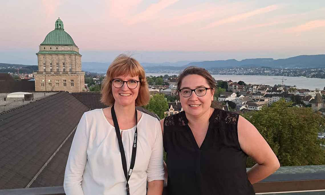 Bild von Prof. Dr. Katharina Pyschny und PD Dr. Sarah Schulz