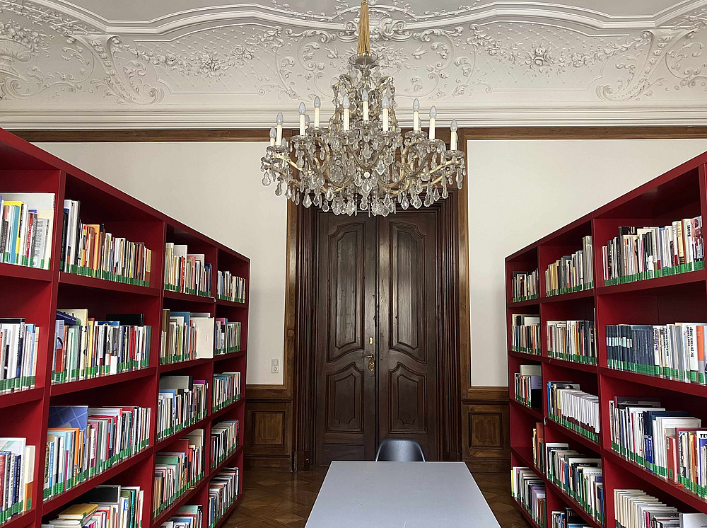 Bibliothek des Franz-Nabl-Instituts symbolisiert die Kooperation zwischen dem Institut für Germanistik und dem Franz-Nabl-Institut ©Elisabeth Loibner
