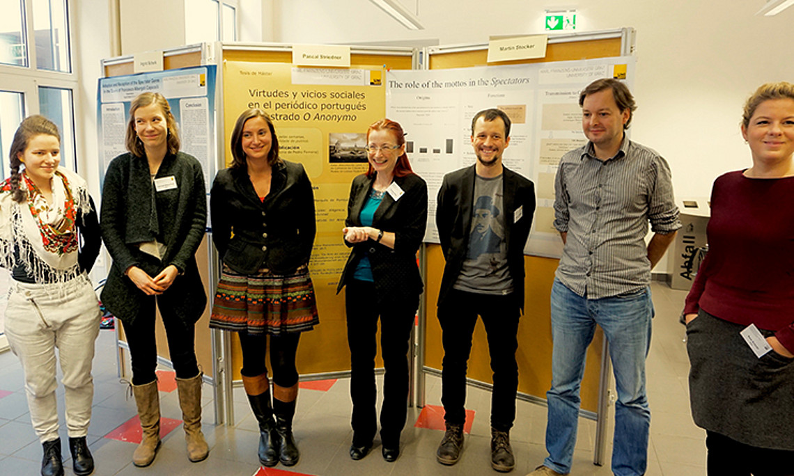Posterpräsentation der Master- und Dissertationsprojekte: Lena Druml, Hannah Bakanitsch, Ingrid Scherk, Yvonne Völkl, Pascal Striedner, Martin Stocker und Sara Scheikl. Foto: Amalia Witt. 
