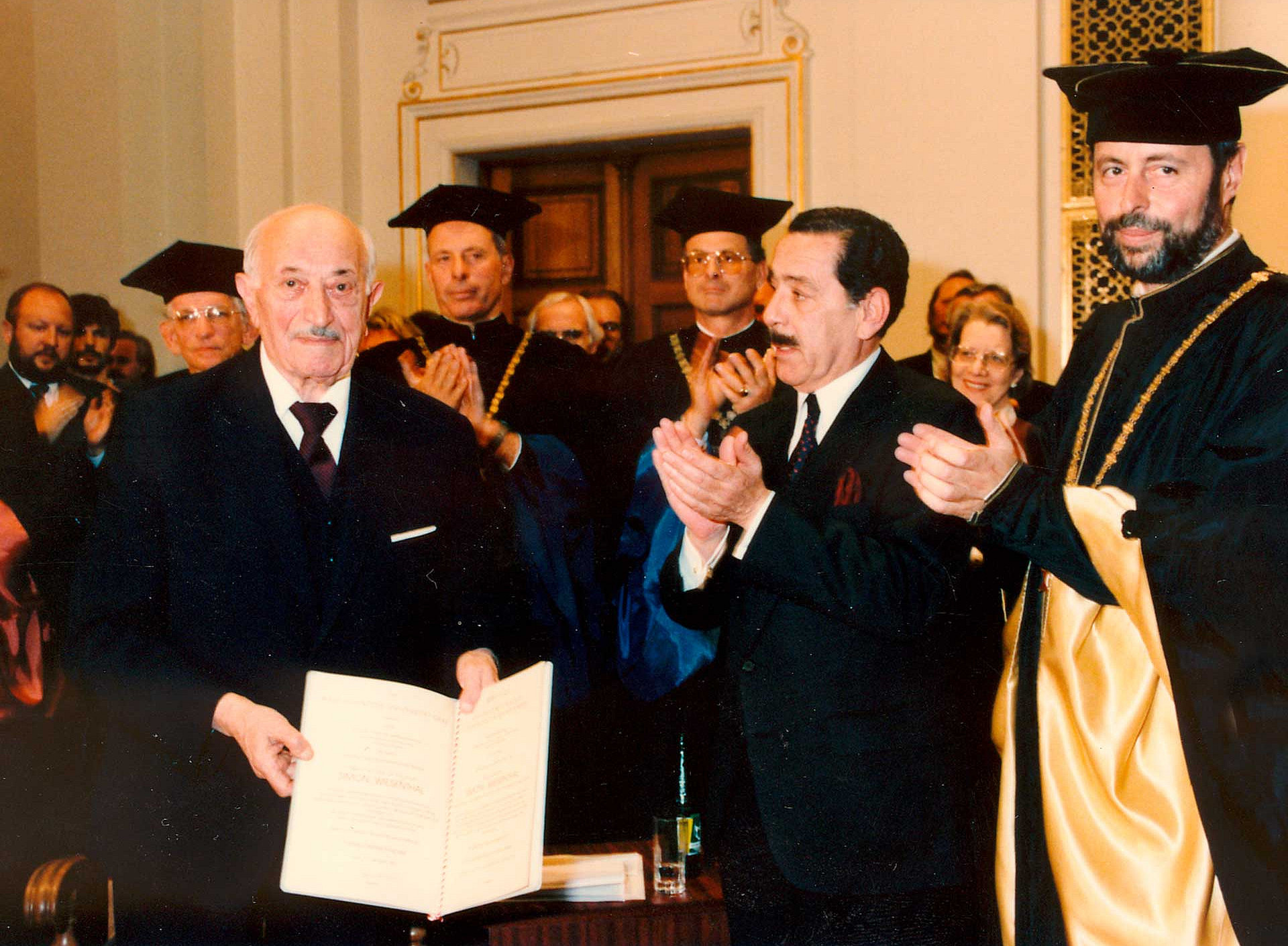 Simon Wiesenthal, Kurt David Brühl und Helmut Konrad (v. l.) 