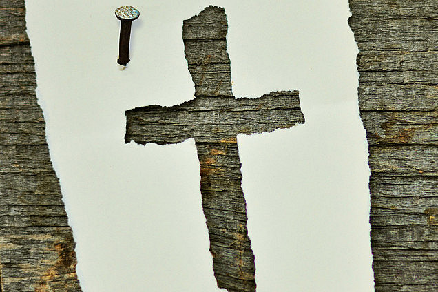 Festgenagelt wurde von der Regierung die neue Karfreitagsregelung. Juristisch gibt es allerdings einige Bedenken dazu. Foto: Pixabay 